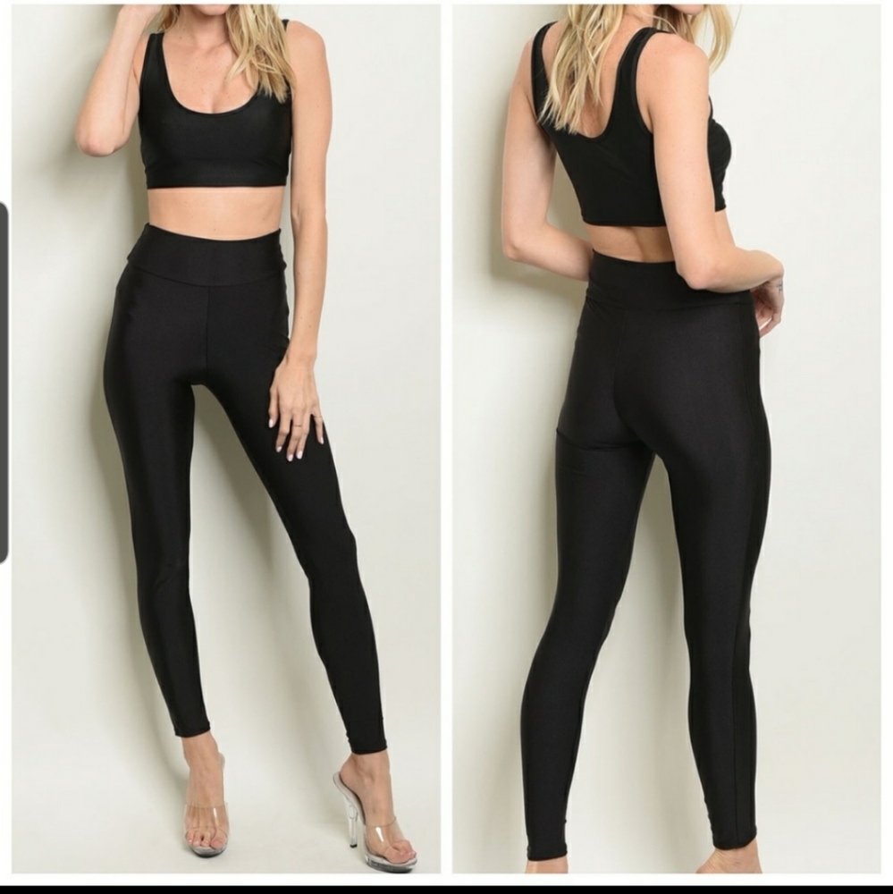 Athletic leisure wear pants and sport bra like top - Picture 1 of 6